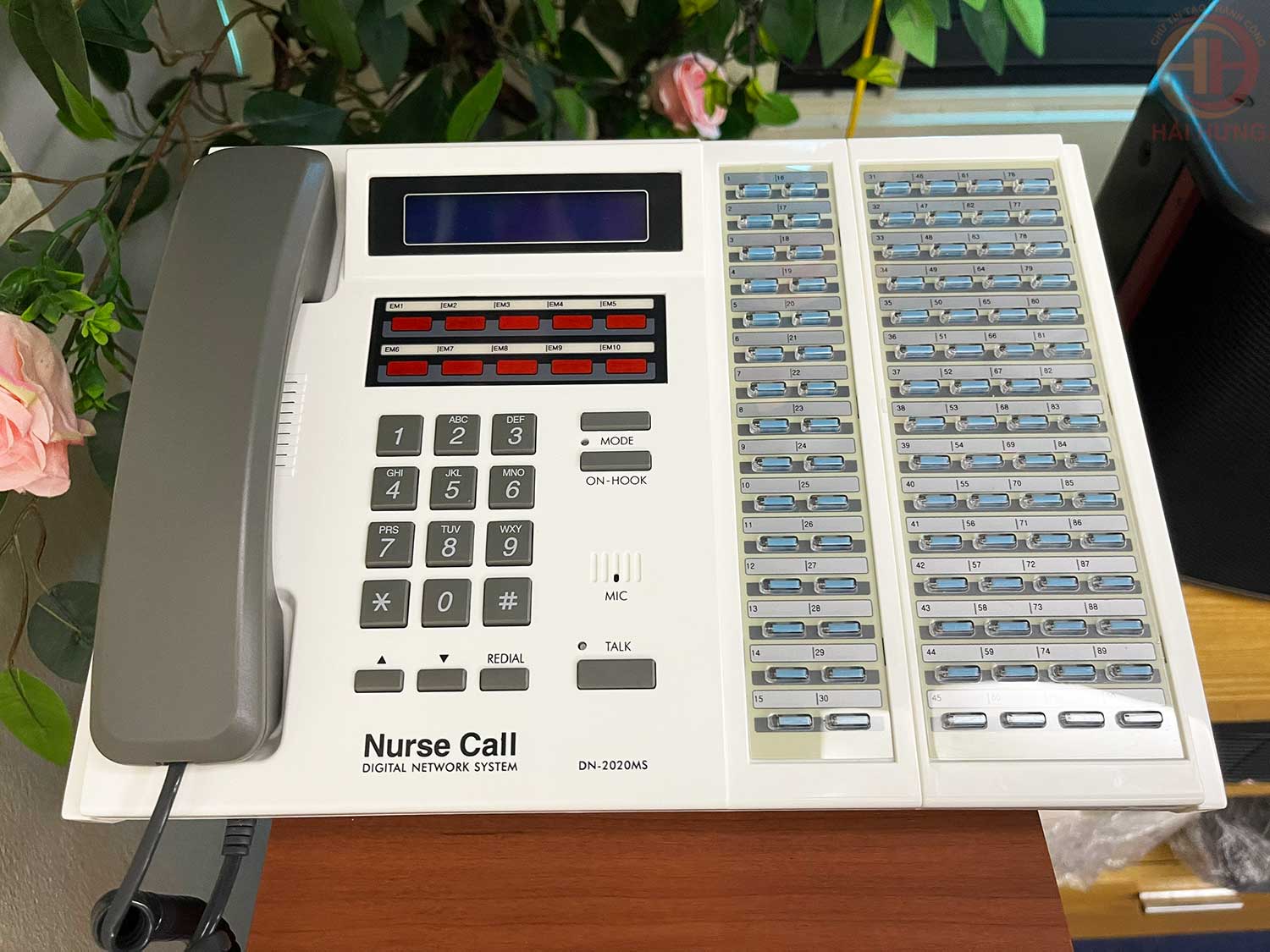 Máy chủ chuông gọi y tá Medi DN-2020MS có thiết kế đẹp