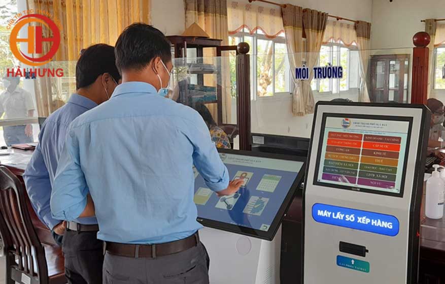 Nên lựa chọn nhà cung cấp hệ thống xếp hàng tự động uy tín, có nhiều năm kinh nghiệm